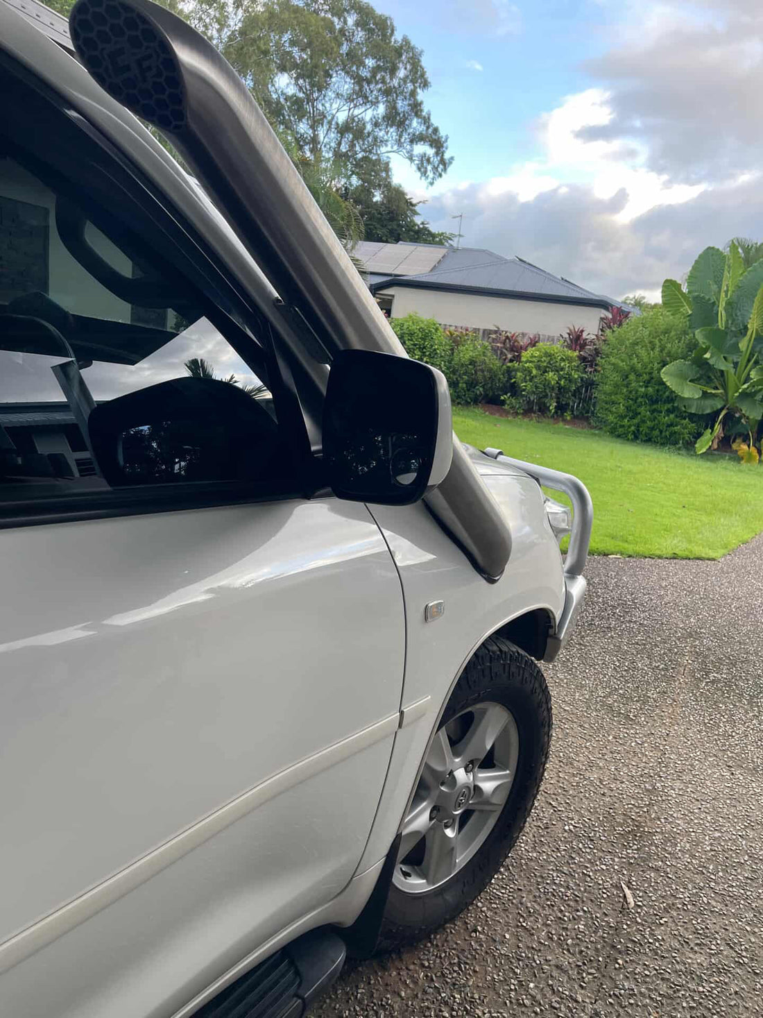 Toyota Landcruiser 200 Series Short-Entry Snorkel