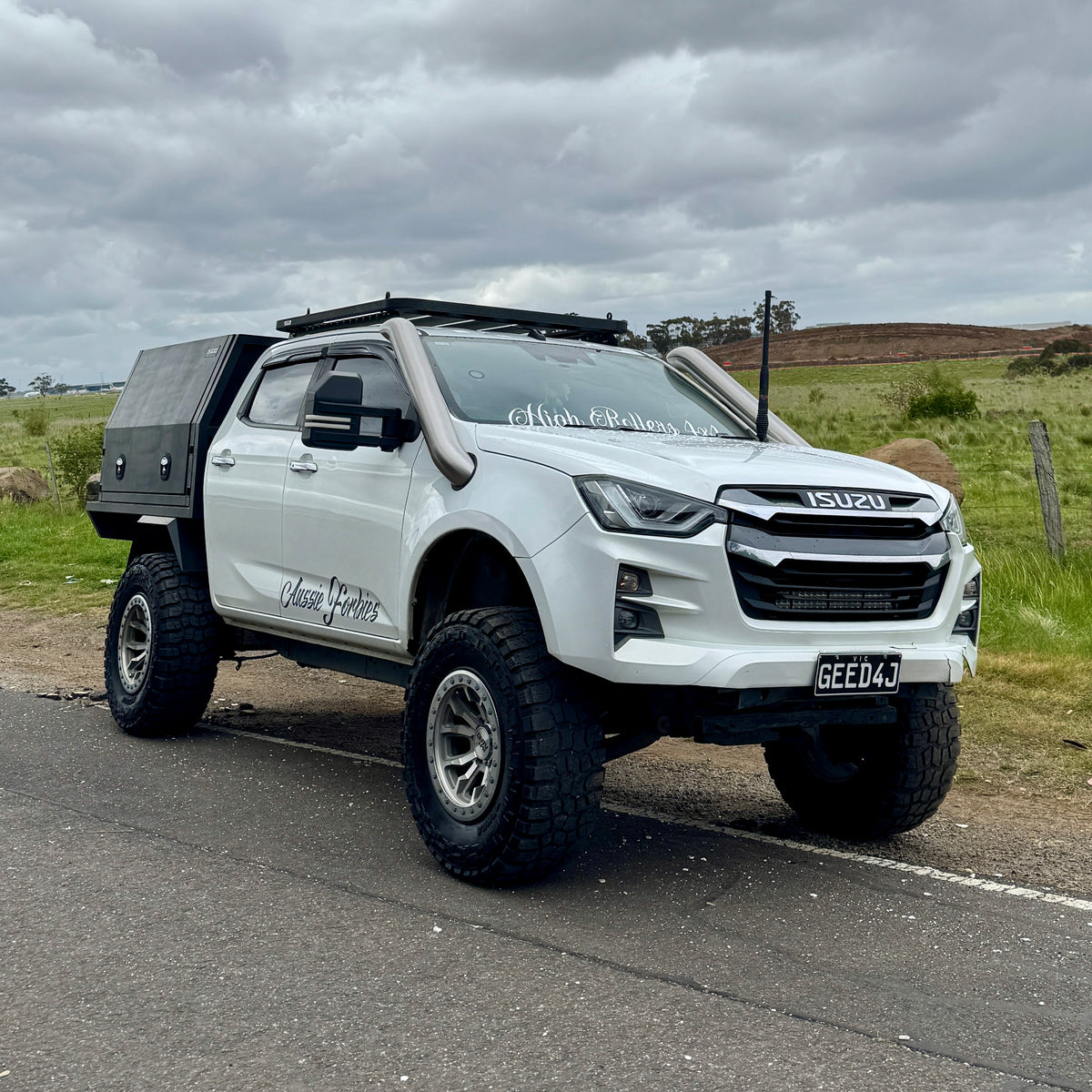 Isuzu D-Max MY20-26 Short-Entry Stainless Steel Snorkel