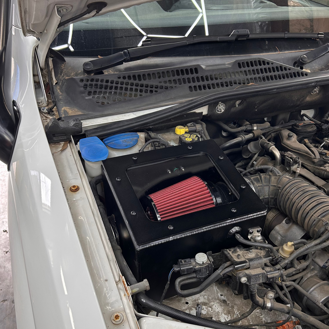 Volkswagen Amarok 4-cylinder aftermarket airbox by Canna Fabrication
