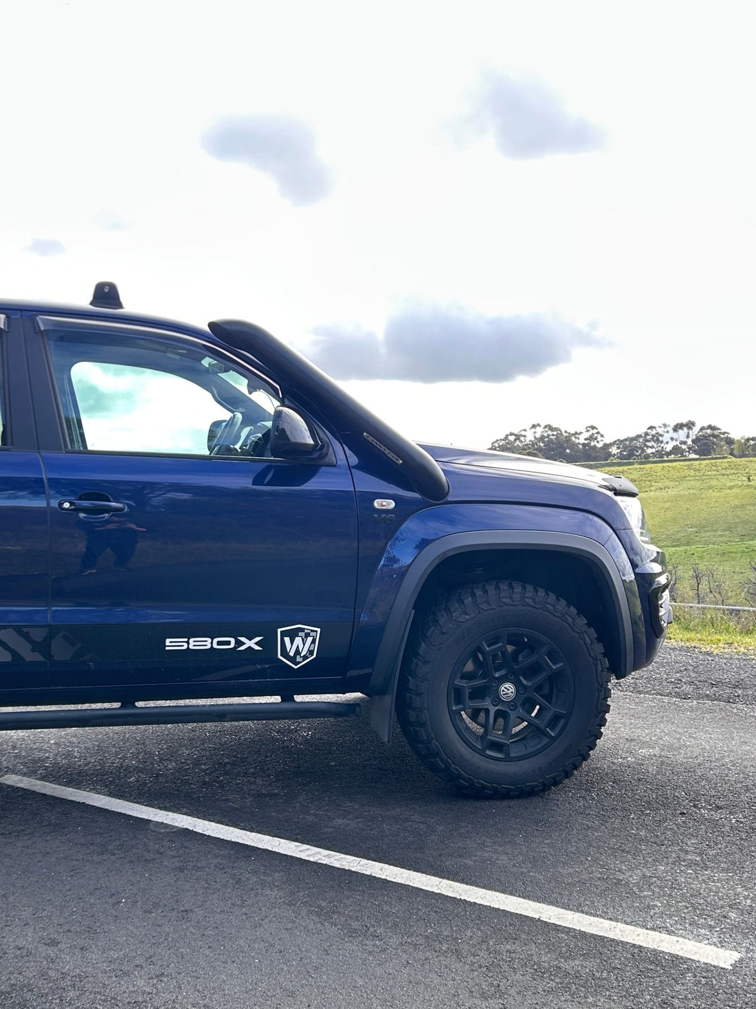 Volkswagen Amarok Short - Entry Snorkel - Snorkels - AMK - 4" - SE - R - Brushed Silver - Canna Fabrication